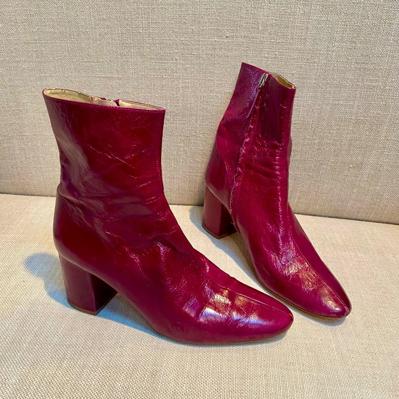 Zara Shoes - Zara lather booties